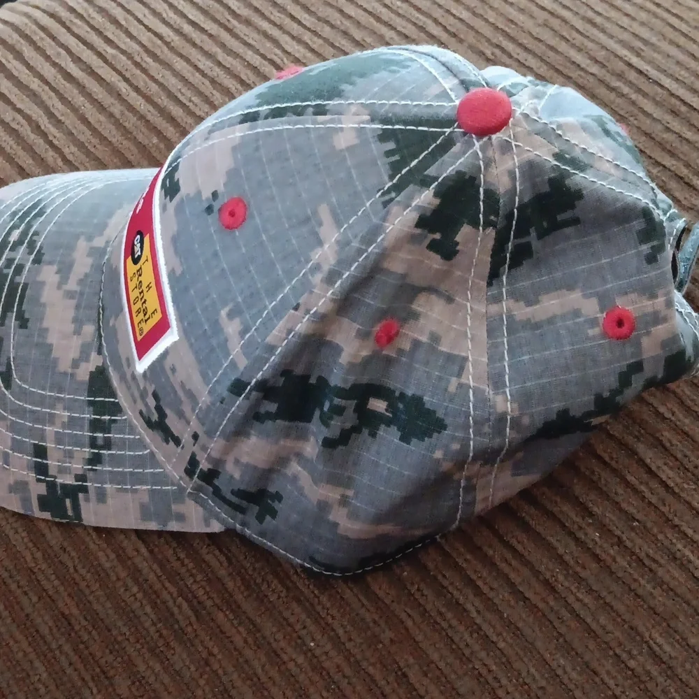 NWOT Milton Rental Store Camoflage Cap
